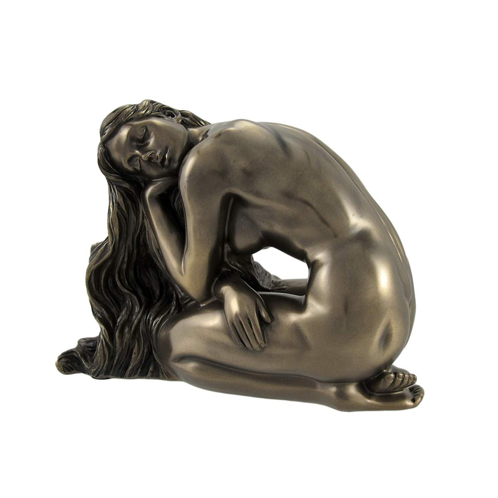 Naked Statue Woman