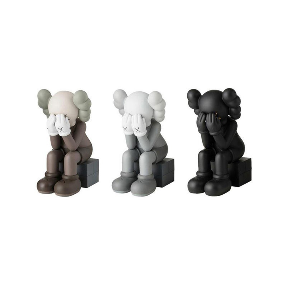 Kaws Sitting Statue