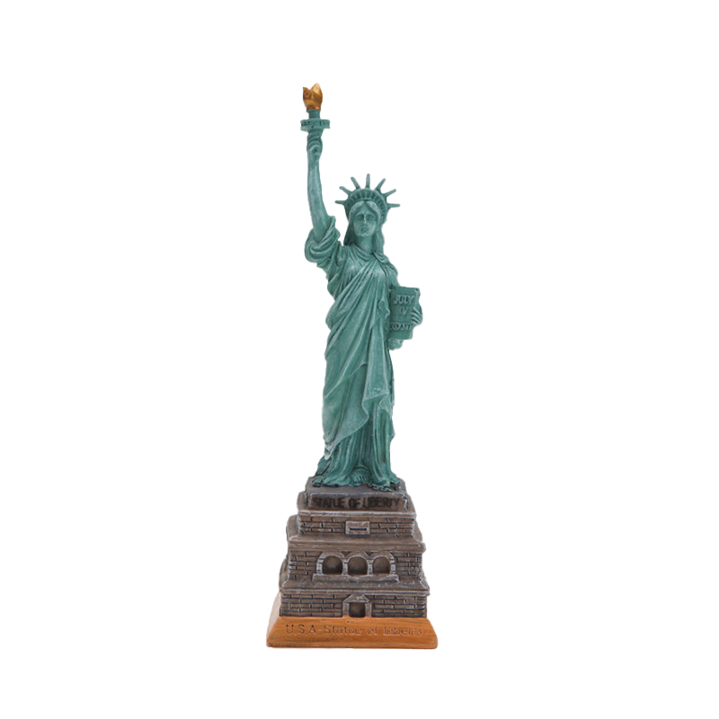 the lady statue of liberty