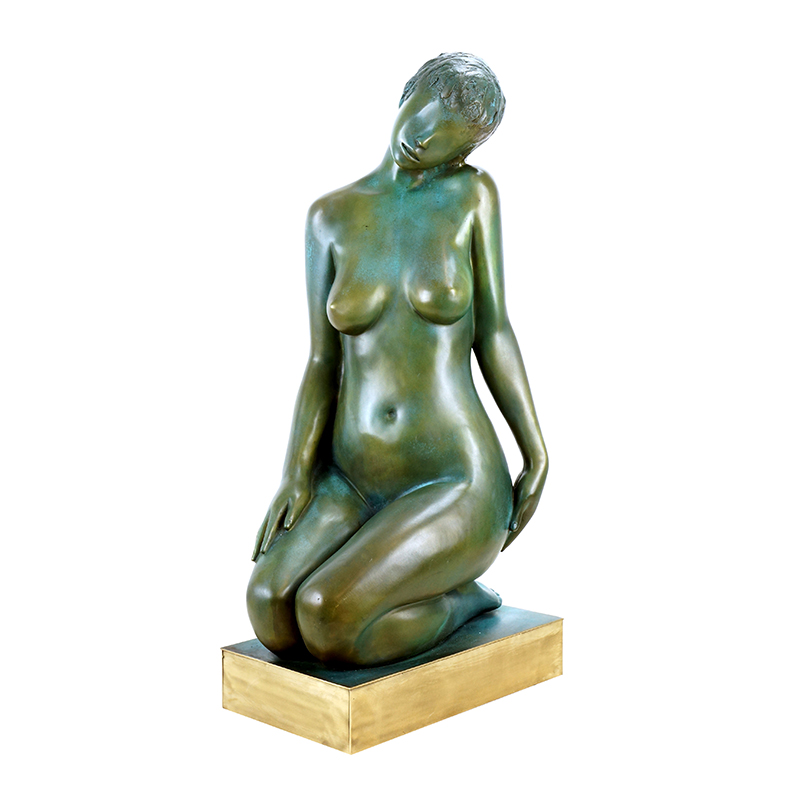 Naked Lady Sculpture