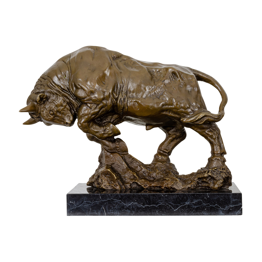 Fighting Bull Statue