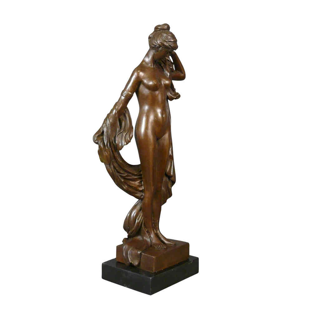Greek Naked Woman Statue