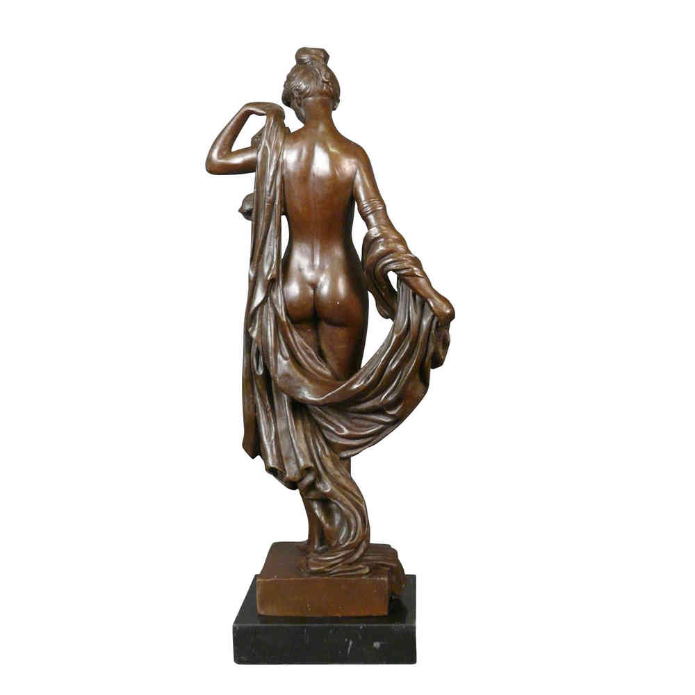 Greek Naked Woman Statue