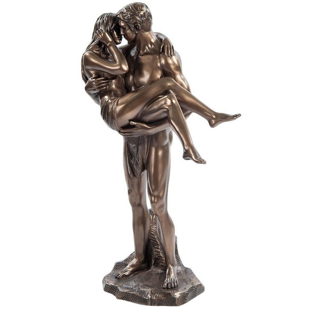 Romantic Lovers Statue