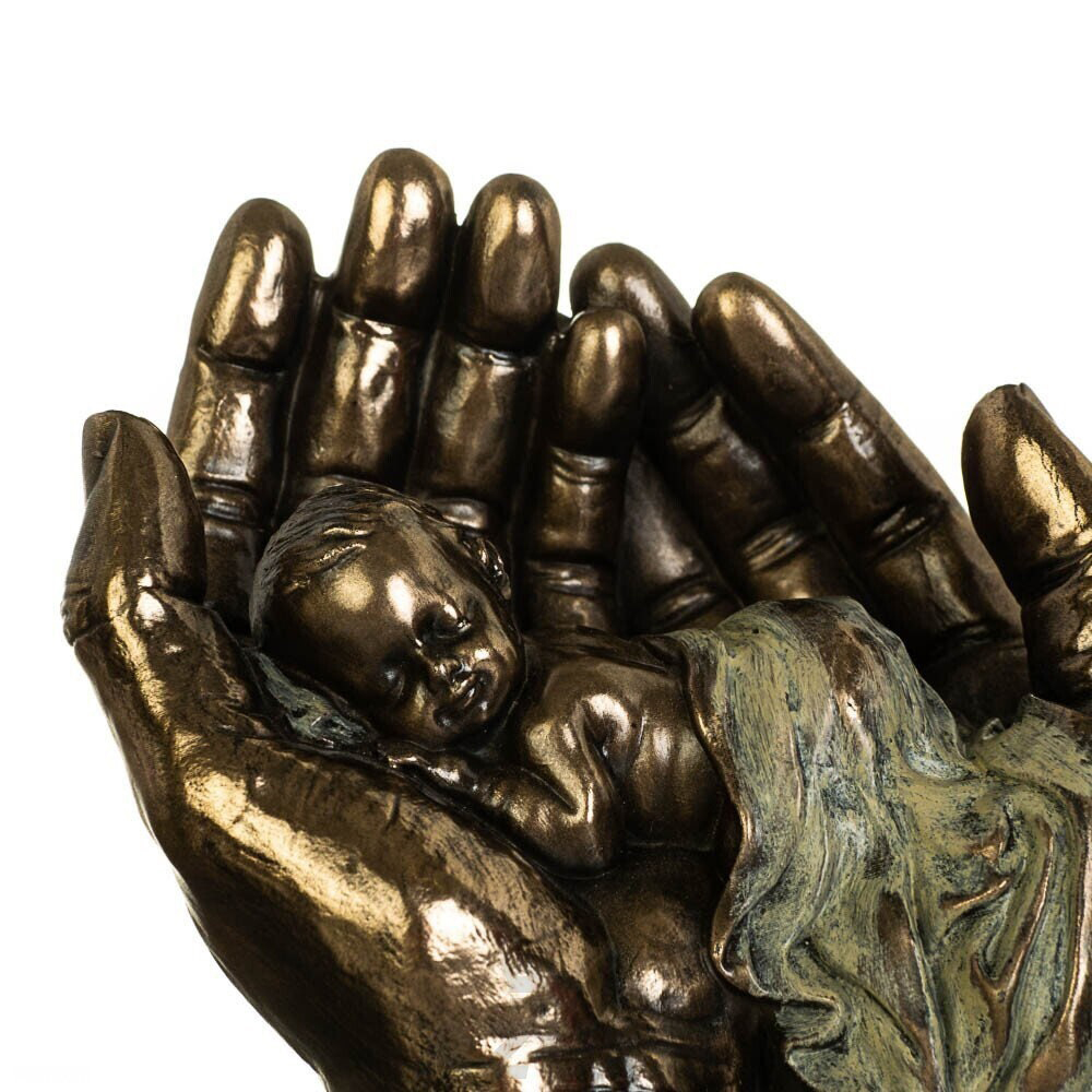 the hand of god statue