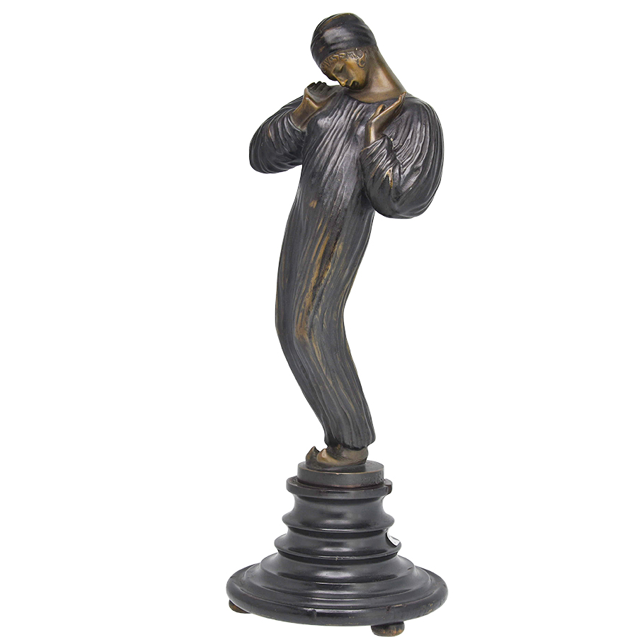 Art Deco Woman Statue