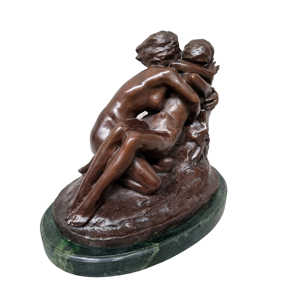 Lovers Embrace Statue