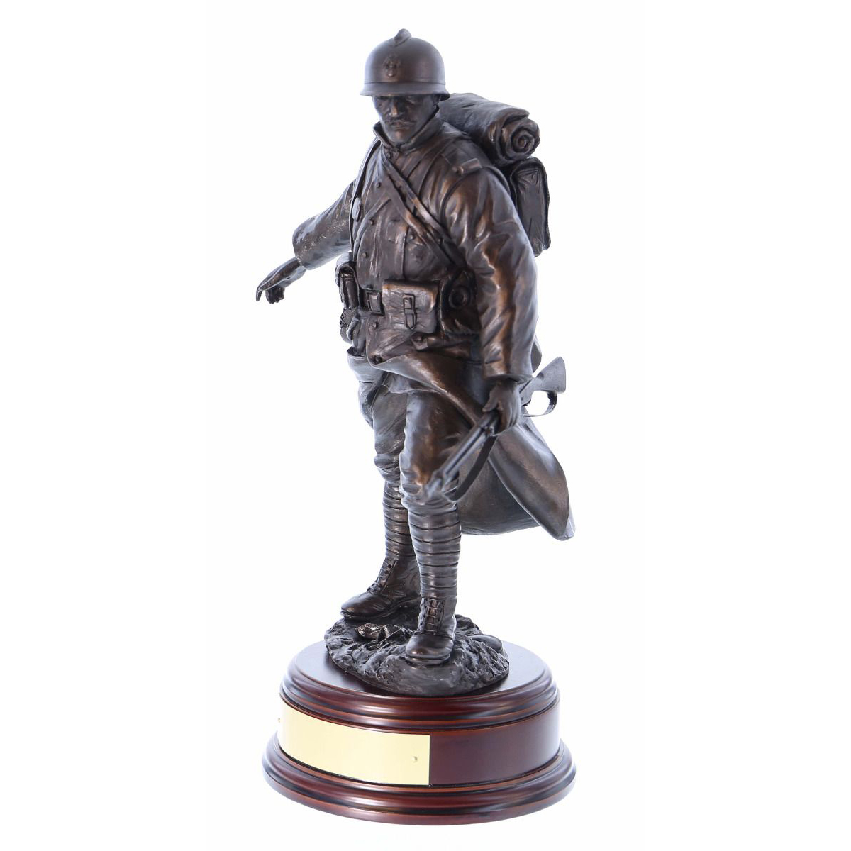 soldier memorial statue