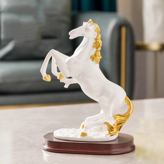 Is it Beneficial to Keep a Horse Statue at Home?