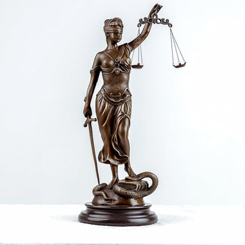 lady of law statue
