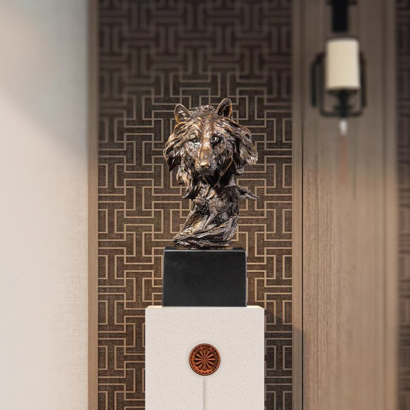 wolf head figurine