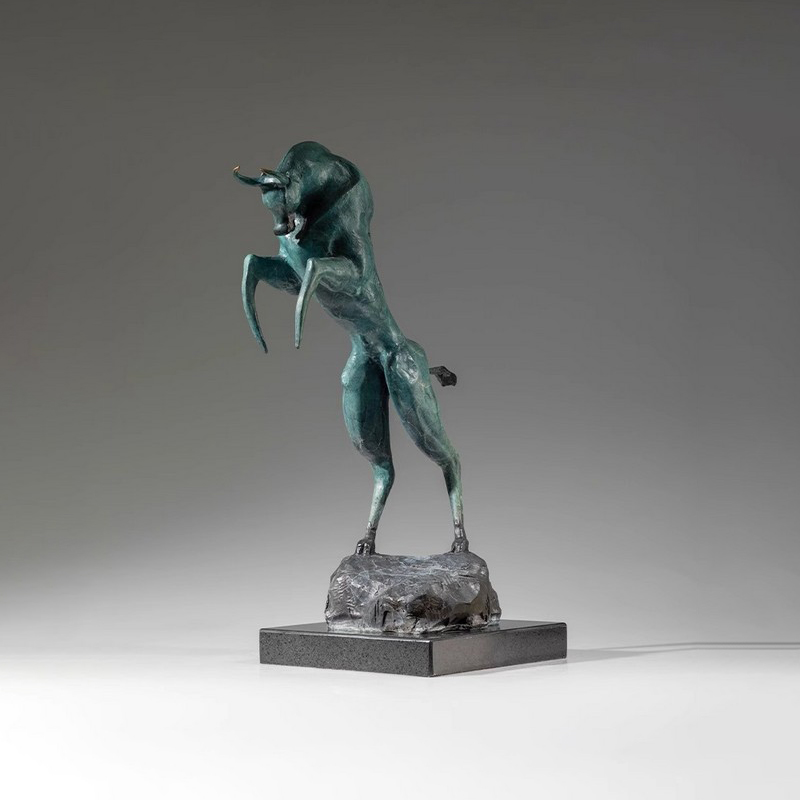 bull leaping bronze statue