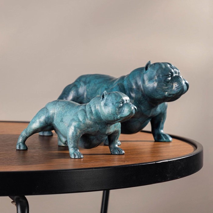 bully dog statue